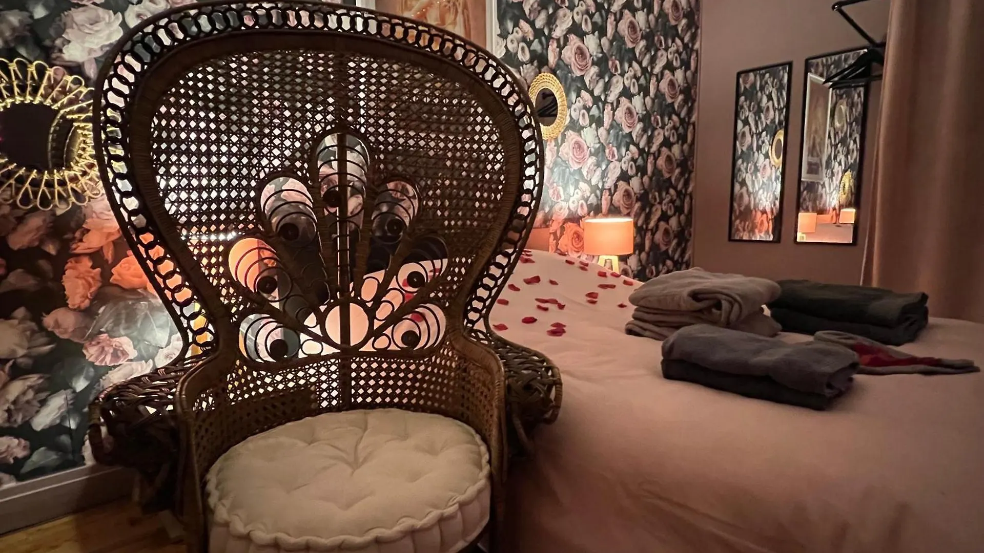 Bed and Breakfast La Parenthèse à Nievroz 3*,  France